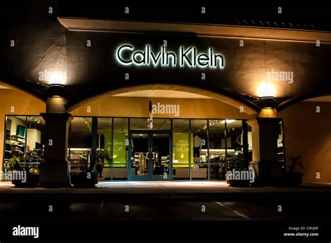 calvin klein stores outlet.